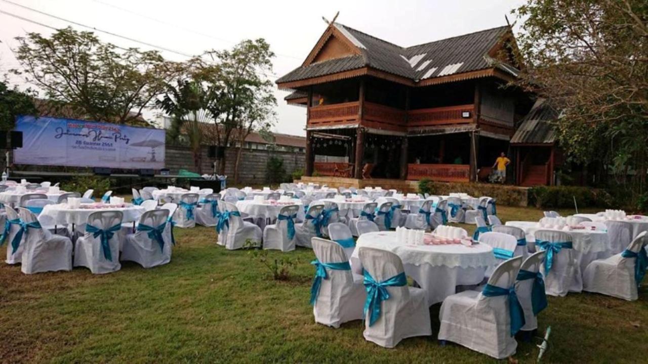Ruen Thai Rim Haad Thang Kwian Eksteriør billede