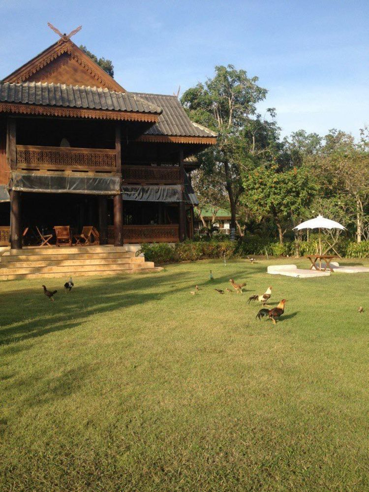 Ruen Thai Rim Haad Thang Kwian Eksteriør billede