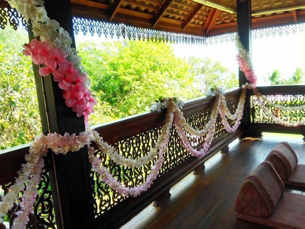 Ruen Thai Rim Haad Thang Kwian Eksteriør billede